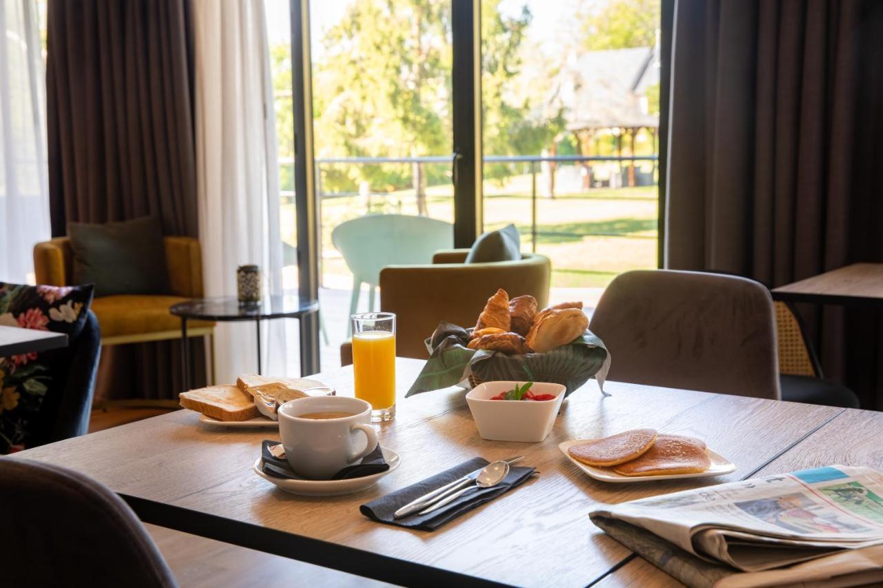 De La Pommeraie Hotel